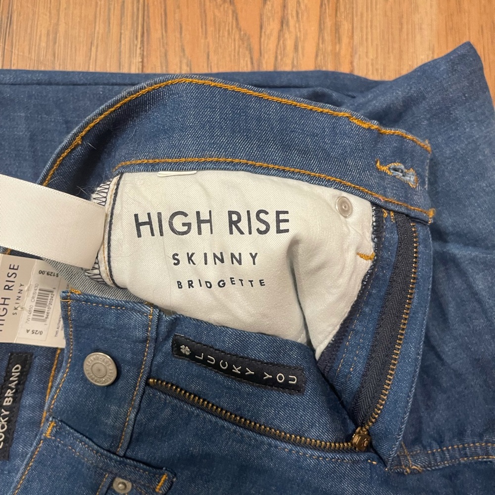 NWT LUCKY BRAND SKINNY JEANS - Picture 3 of 3